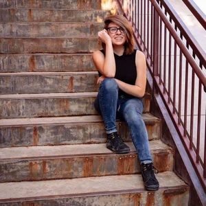 Meet your Posher, Sierra